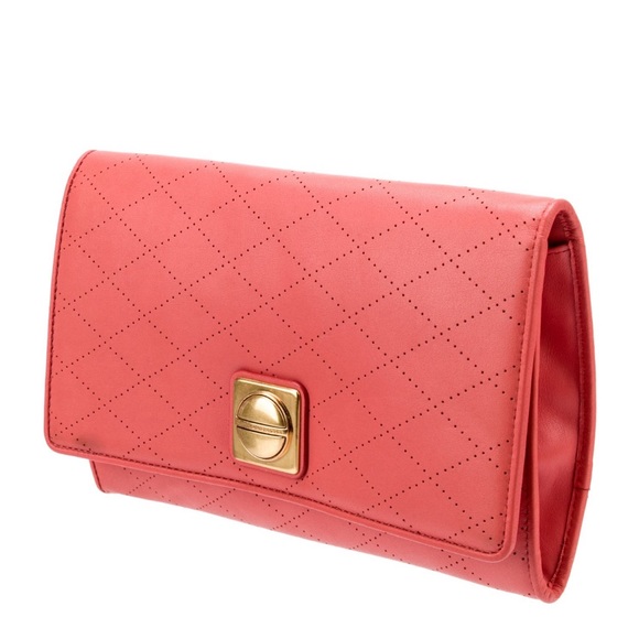 Marc Jacobs Handbags - Marc Jacobs Clutch